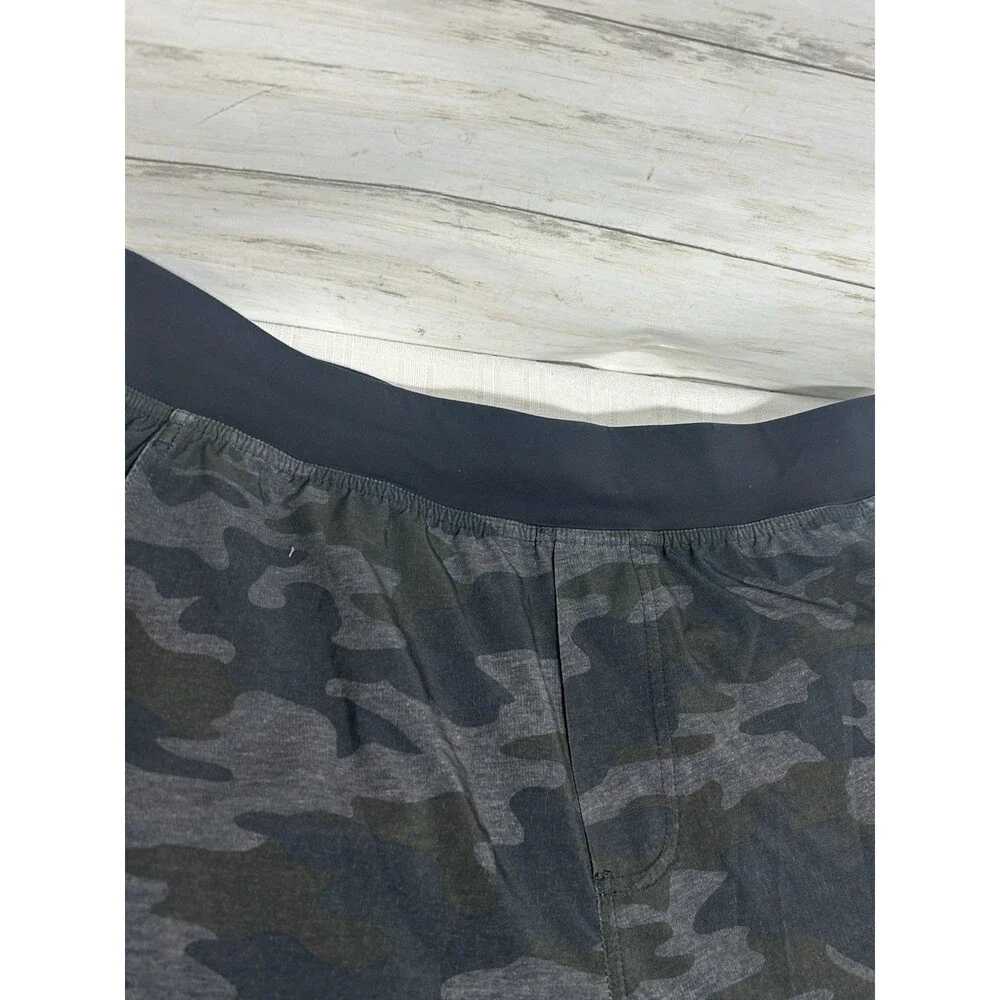 LULULEMON XL  Mens Camo Shorts Linerless 10